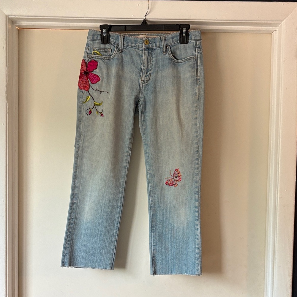 Vintage 1998 GAP Light Blue Low RiseCropped Jeans with Pink Floral Embroidery
